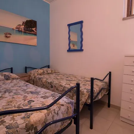 Apartment Locazione Turistica La Fonte.1 *